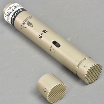 Behringer-B5 condenser mic, cardioid or omni.